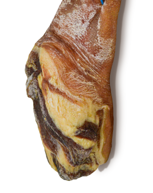 uxio-bravo-seleccion-de-embutidos-gourmet-en-galicia-jamones-lacones-y-derivados2
