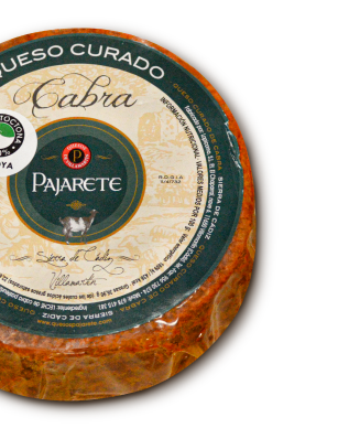 uxio-bravo-seleccion-de-quesos-artesanales-en-galicia-queso-de-cabra-pajarete