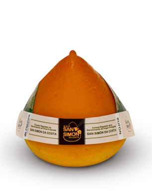 uxio-bravo-seleccion-de-quesos-artesanales-en-galicia-queso-san-simon