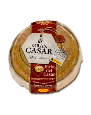 uxio-bravo-seleccion-de-quesos-artesanales-en-galicia-torta-del-casar